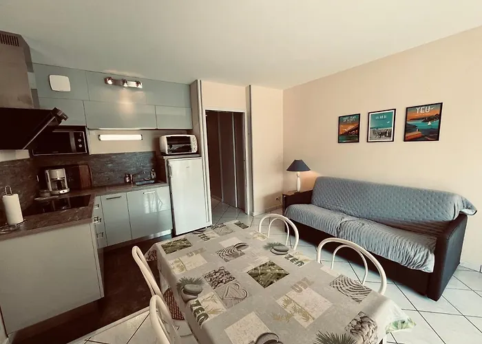 Standing Et Ocean A 50m, De L'oasis