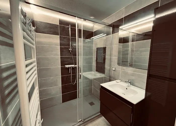 Standing Et Ocean A 50m, De L'oasis 아파트 *